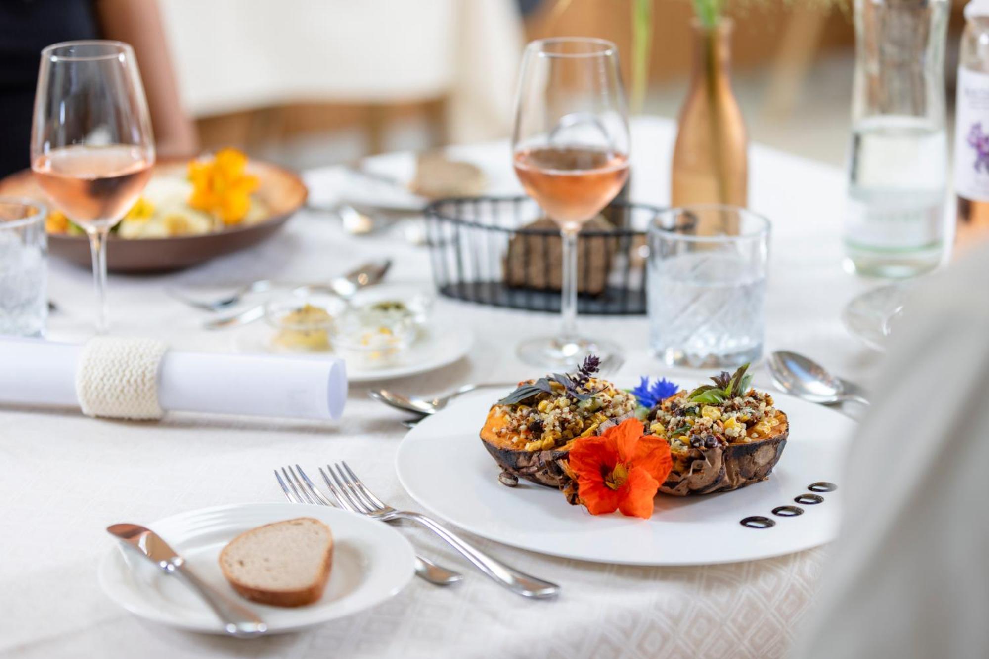 Natur- & Wanderhotel Tuxertal Εξωτερικό φωτογραφία