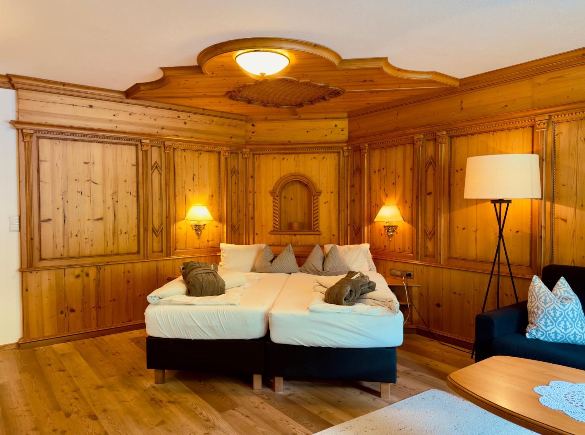 Natur- & Wanderhotel Tuxertal Εξωτερικό φωτογραφία