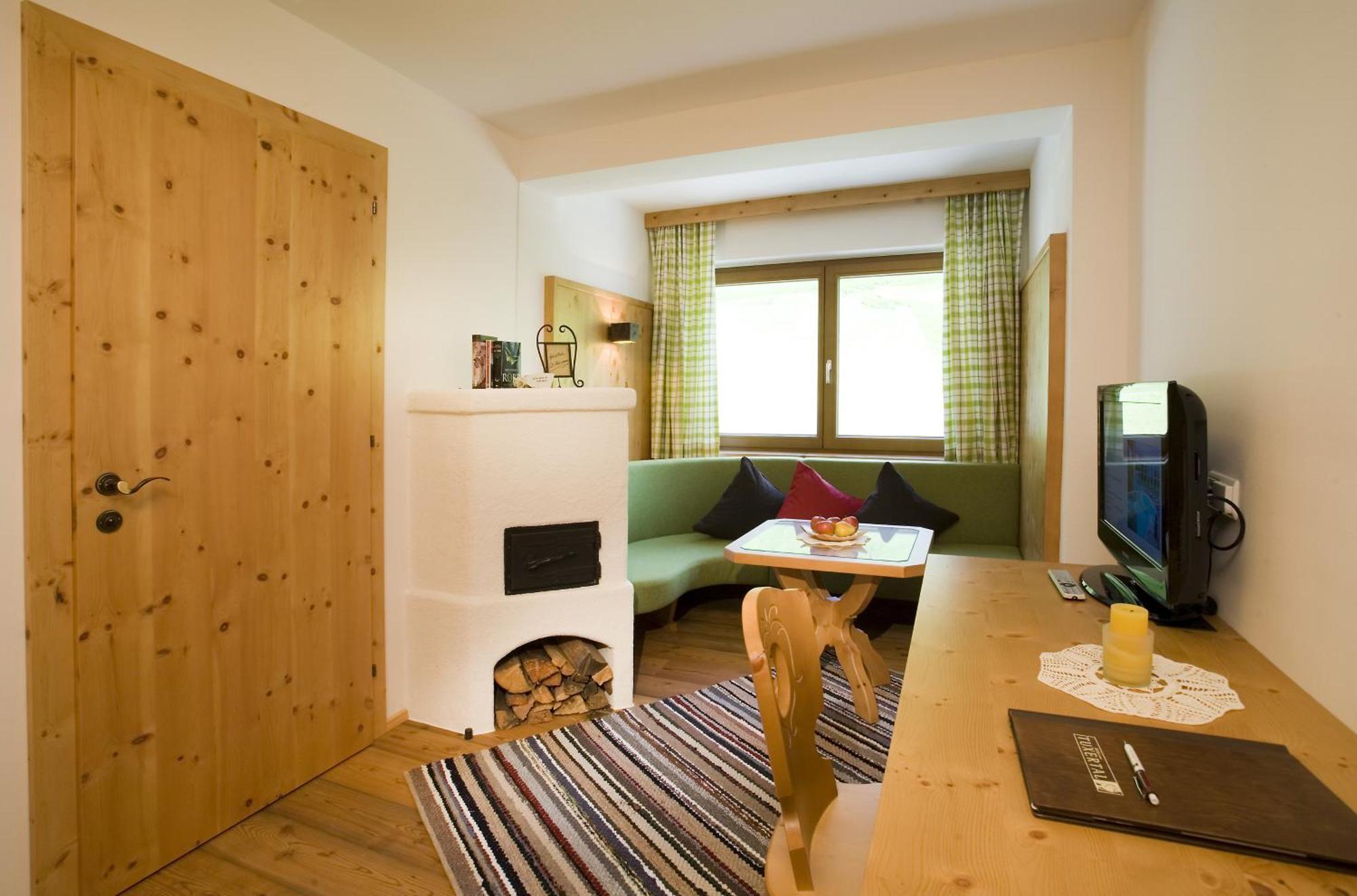Natur- & Wanderhotel Tuxertal Δωμάτιο φωτογραφία