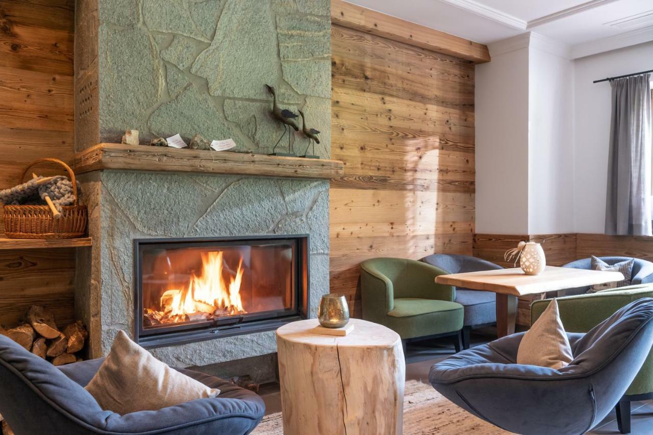 Natur- & Wanderhotel Tuxertal Εξωτερικό φωτογραφία